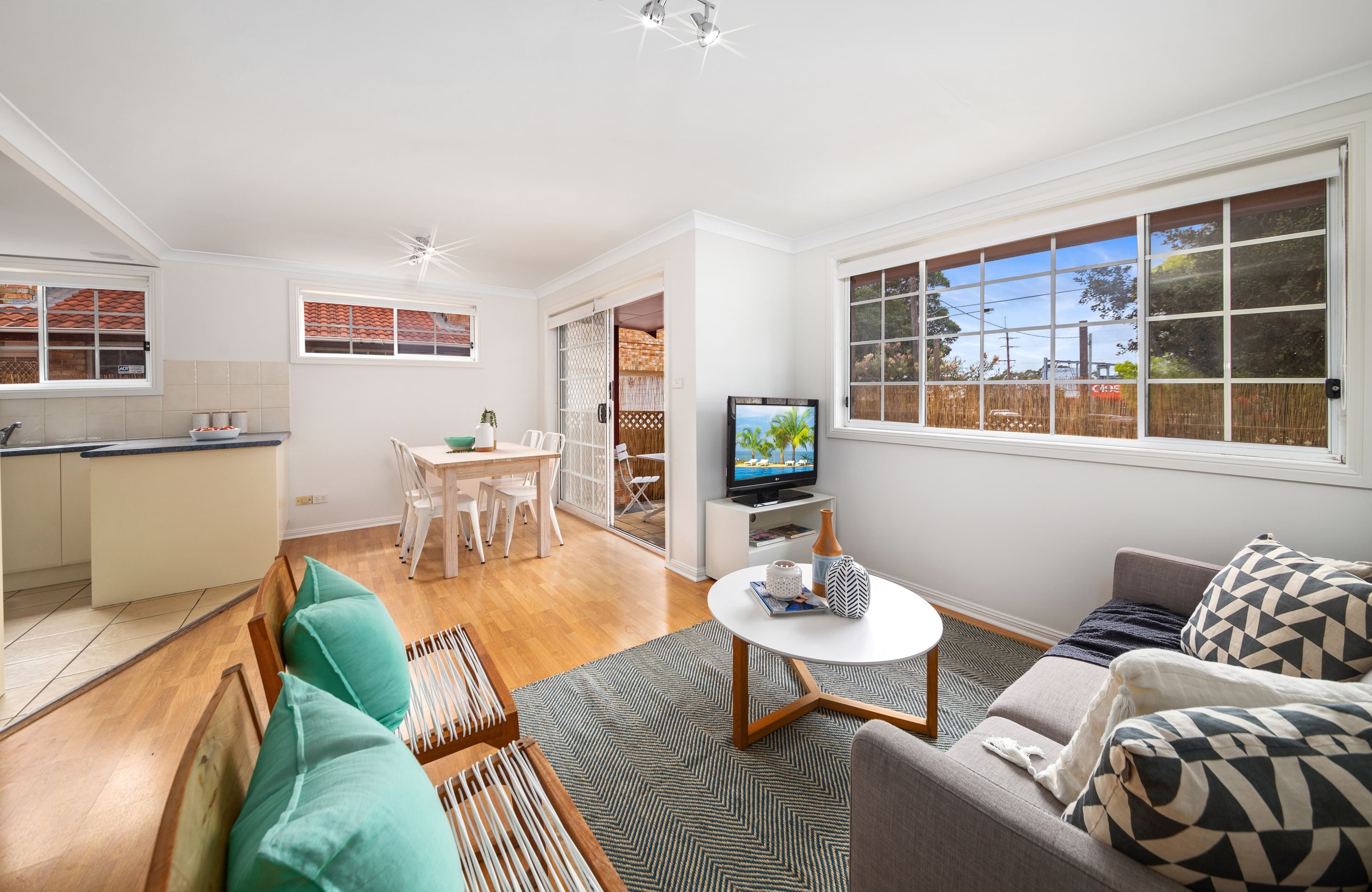 71-75 East Parade, Sutherland NSW 2232, Sutherland - Thumbnail 2