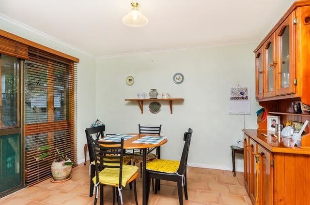 202 THE COVE Road, Hallett Cove - Thumbnail 4