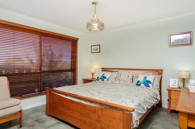 202 THE COVE Road, Hallett Cove - Thumbnail 7