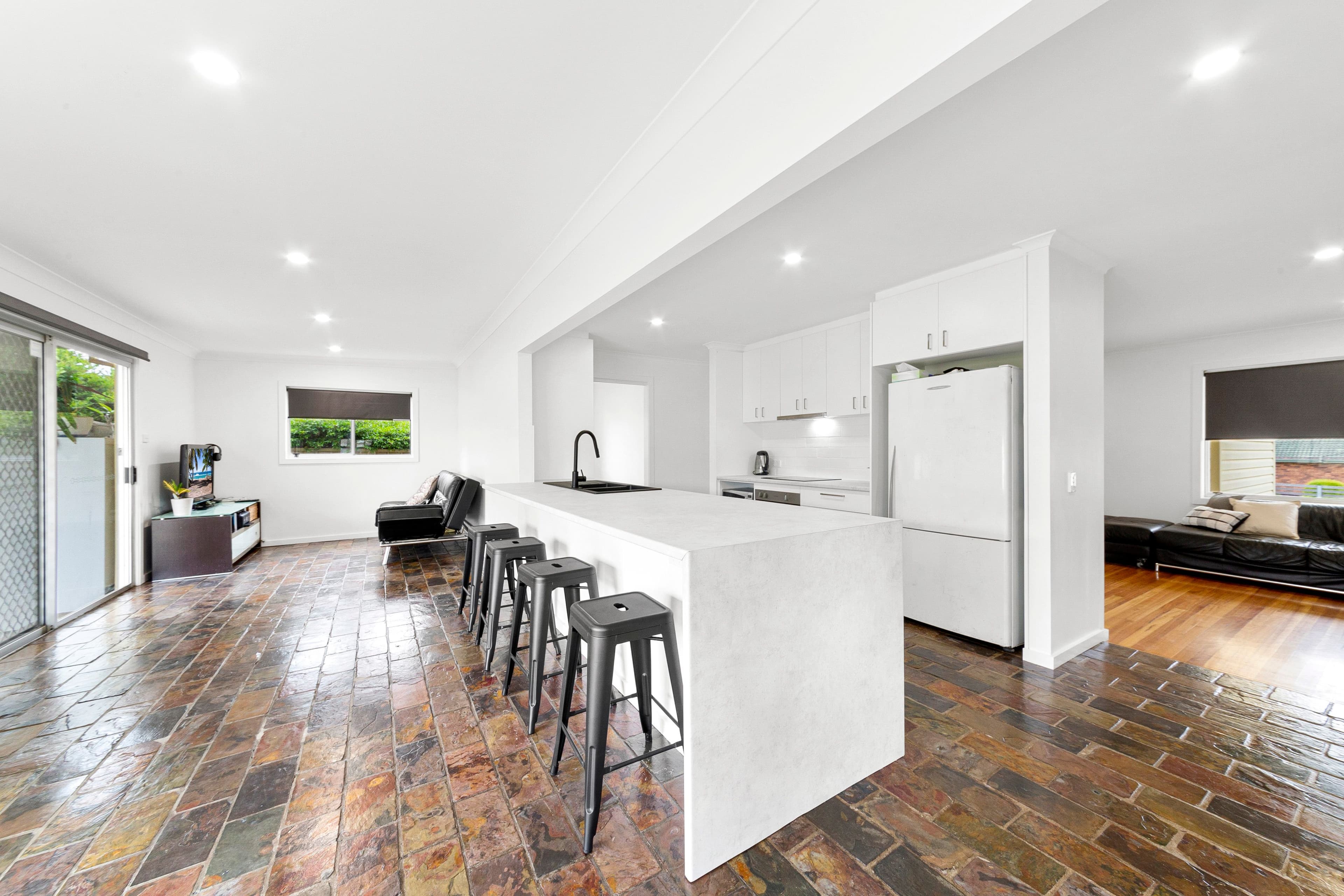 17 Kanimbla Avenue, Charmhaven NSW 2263, Charmhaven - Image 1