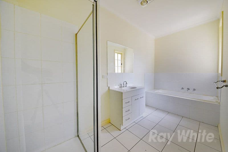 81 Kathryn Road, KNOXFIELD VIC 3180, Knoxfield - Thumbnail 4