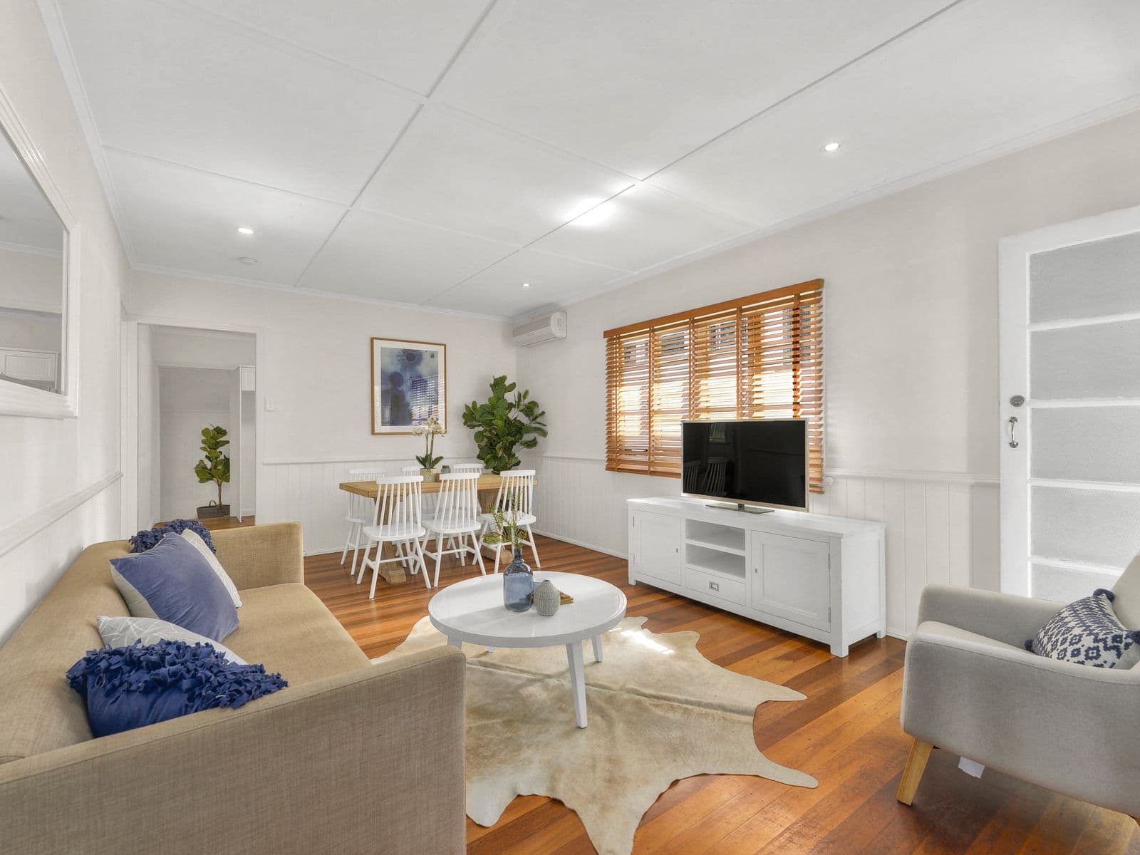 57 Moolabar Street, MORNINGSIDE QLD 4170, Morningside - Thumbnail 2