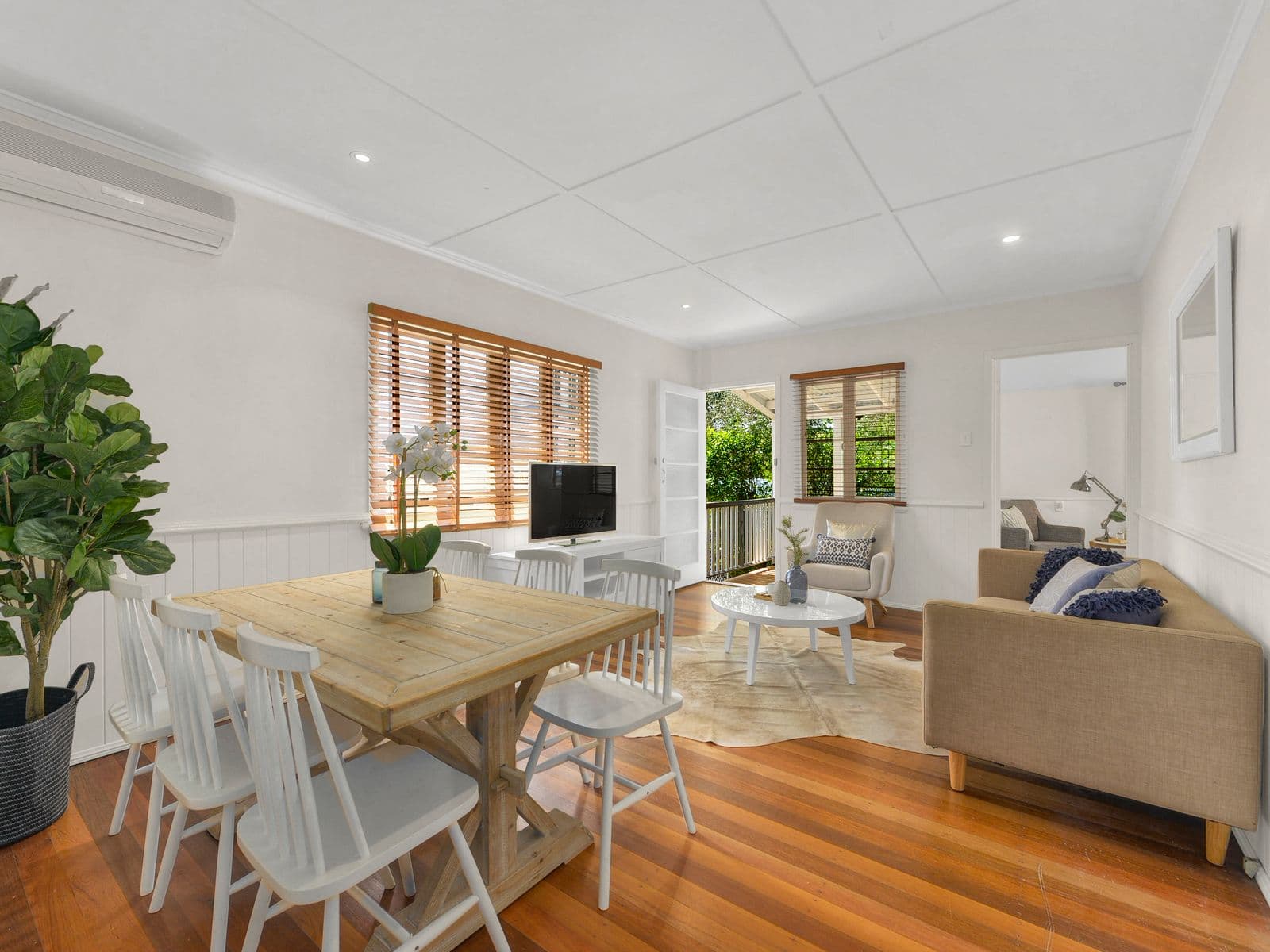 57 Moolabar Street, MORNINGSIDE QLD 4170, Morningside - Thumbnail 3
