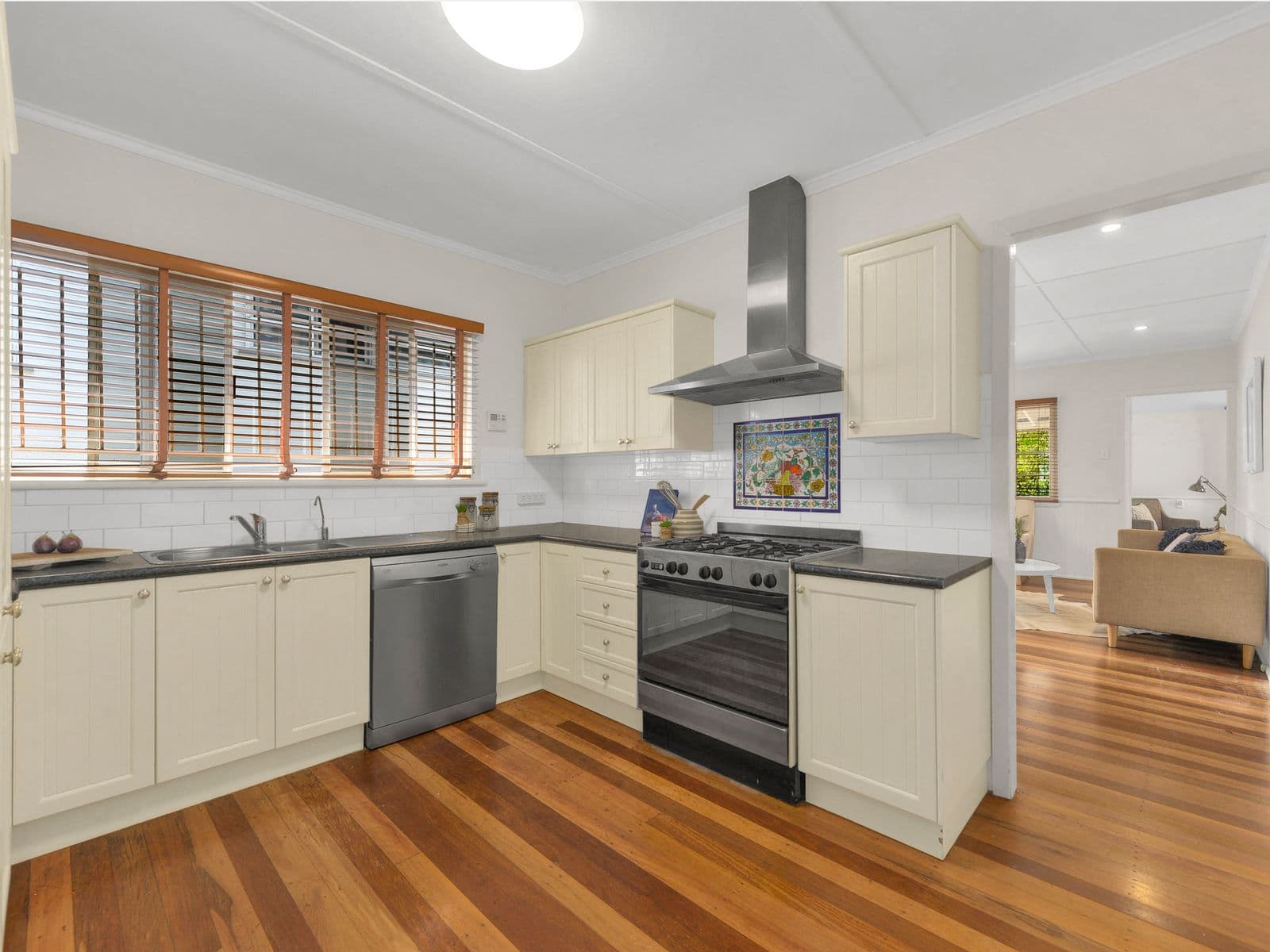 57 Moolabar Street, MORNINGSIDE QLD 4170, Morningside - Thumbnail 5