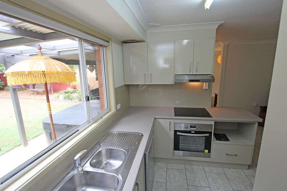 25 Balfour Close, Springfield - Thumbnail 4