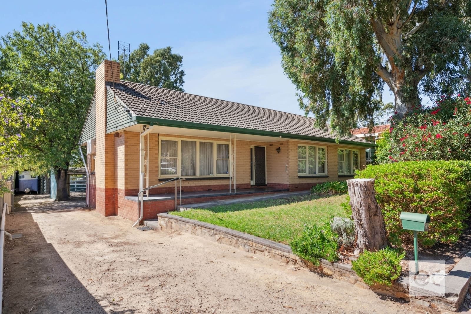 49 O'neil Street, Panorama - Image 1