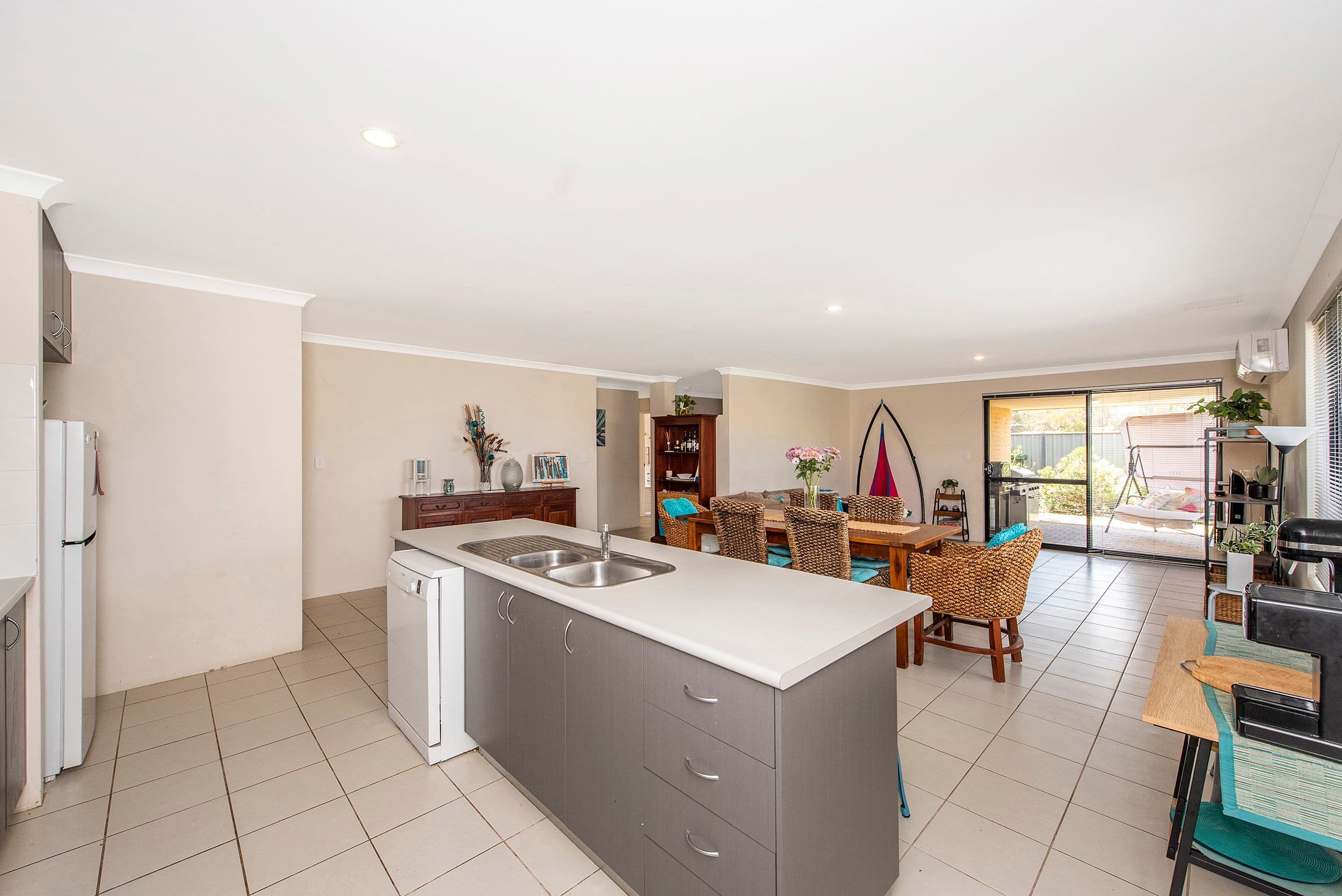 1 Winton Way, Baldivis WA 6171, Baldivis - Thumbnail 8