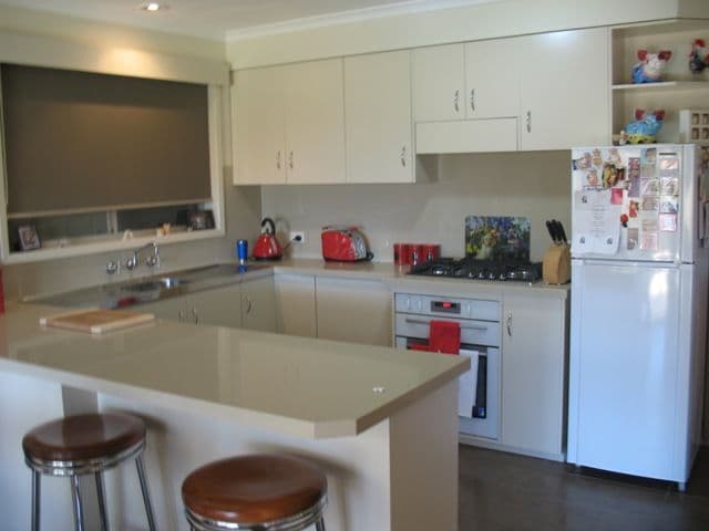 3 McCullagh Court, WARRNAMBOOL VIC 3280, Warrnambool - Thumbnail 3
