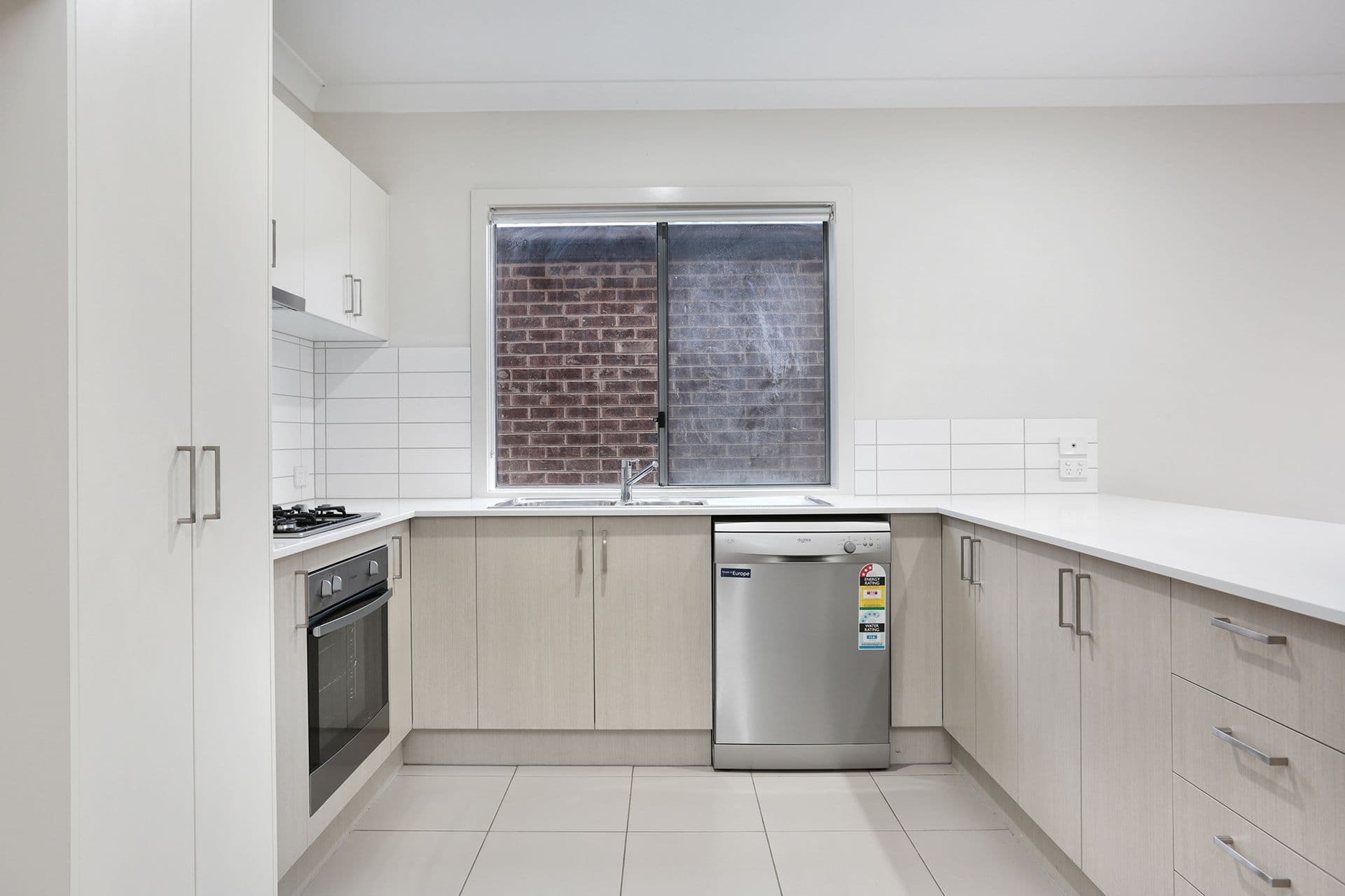 43 Grassbird Drive, Point Cook VIC 3030, Point Cook - Thumbnail 2