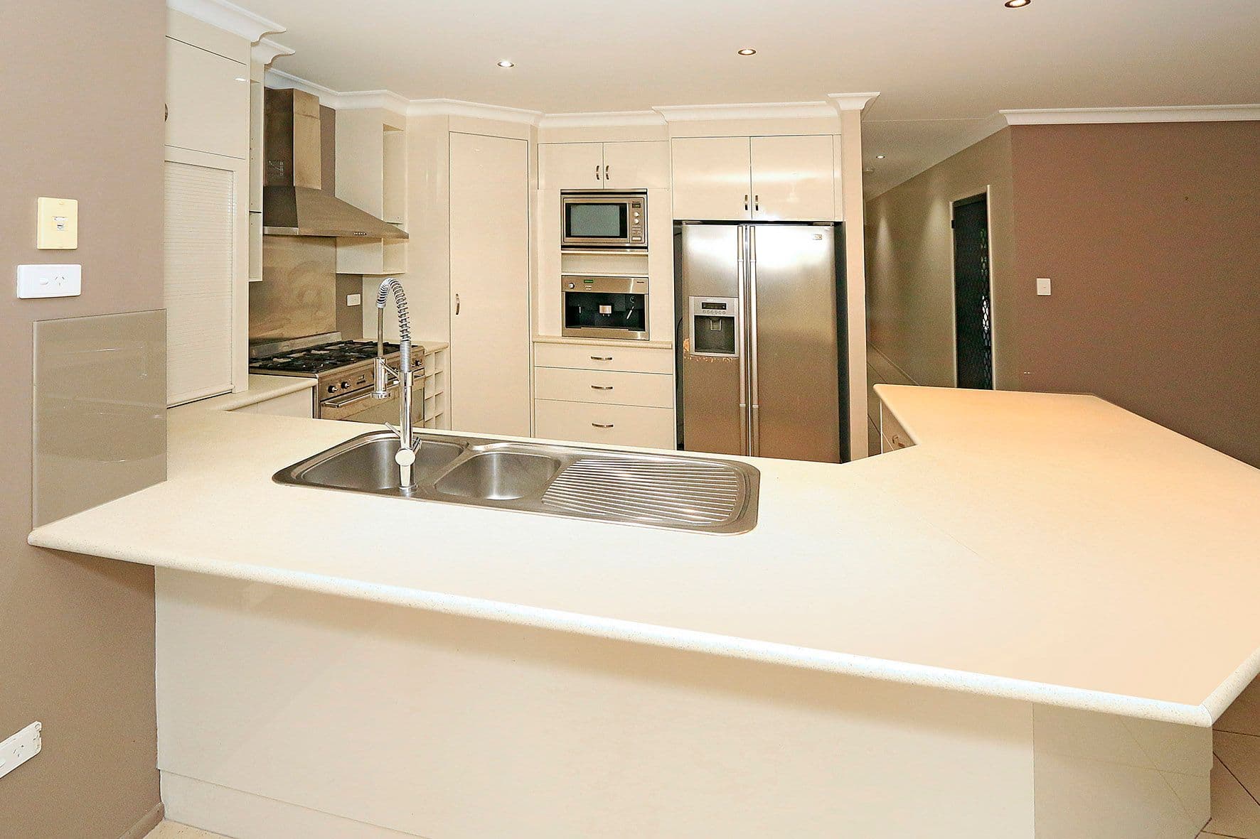 16a Todd Avenue, Yeppoon QLD 4703, Yeppoon - Thumbnail 4