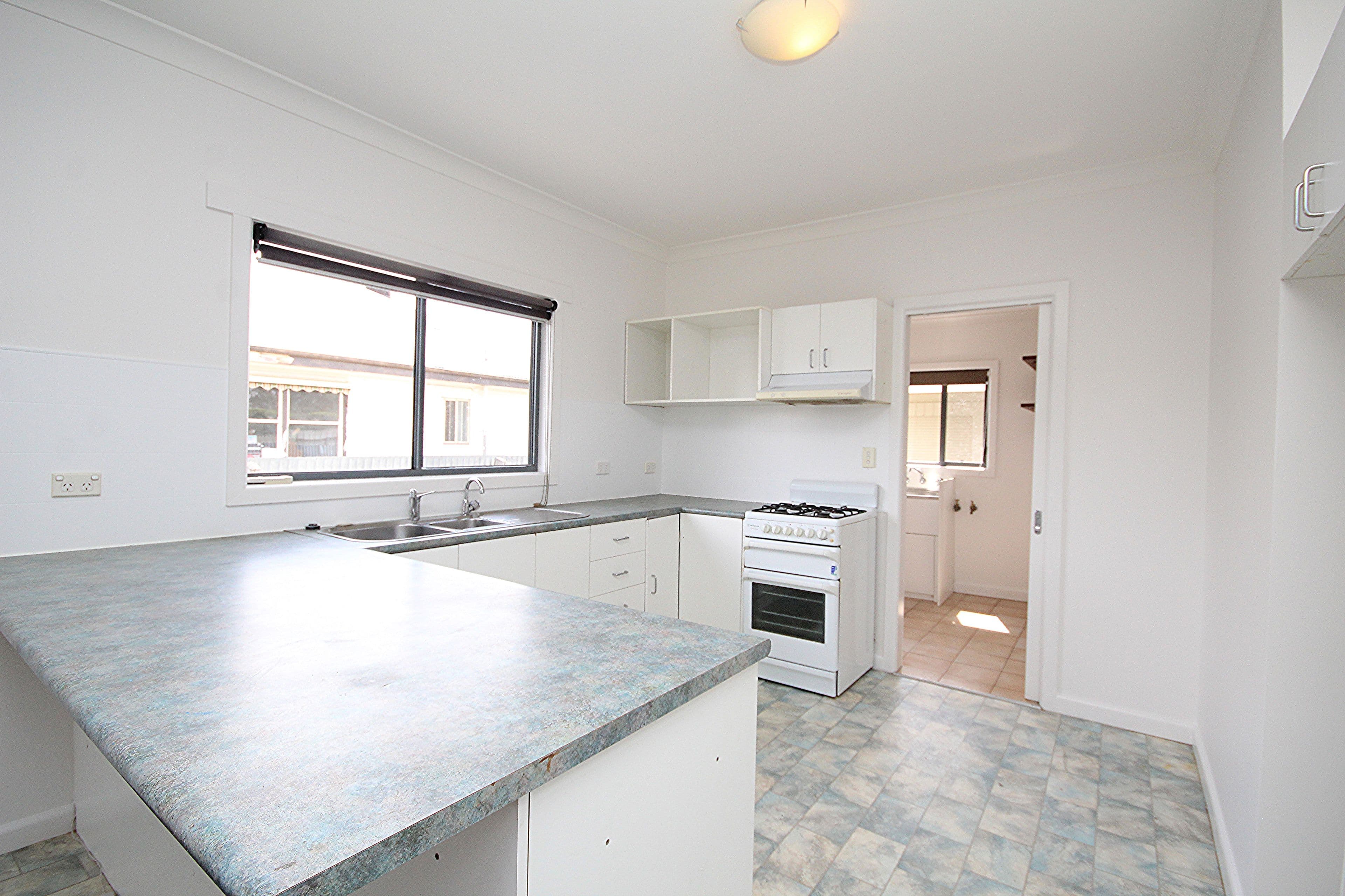 30 Valentine Avenue, Horsham VIC 3400, Horsham - Thumbnail 4