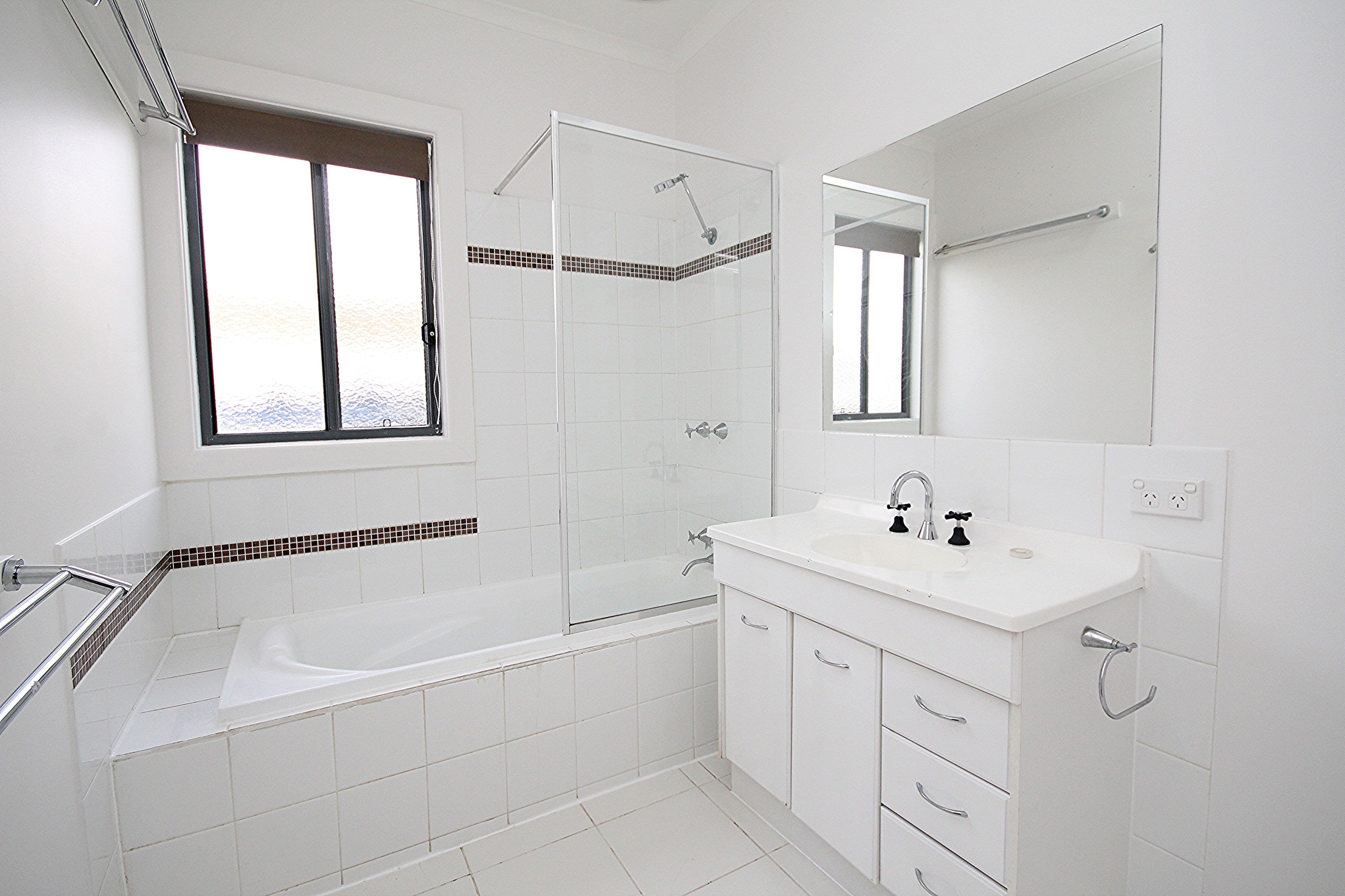 30 Valentine Avenue, Horsham VIC 3400, Horsham - Thumbnail 8