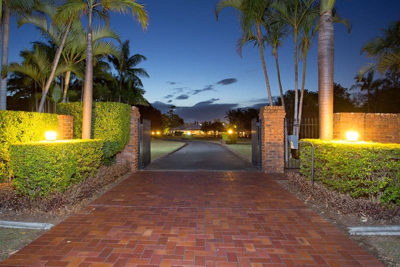 20 Neville Road, BRIDGEMAN DOWNS QLD 4035, Bridgeman Downs - Image 1