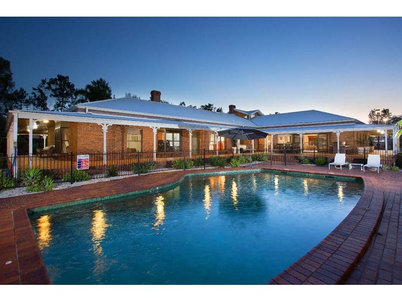 20 Neville Road, BRIDGEMAN DOWNS QLD 4035, Bridgeman Downs - Thumbnail 2