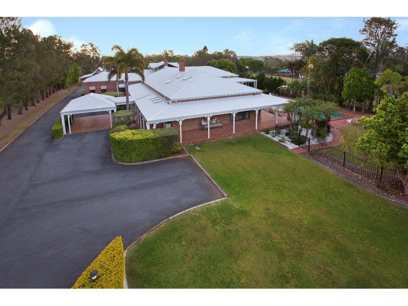 20 Neville Road, BRIDGEMAN DOWNS QLD 4035, Bridgeman Downs - Thumbnail 3