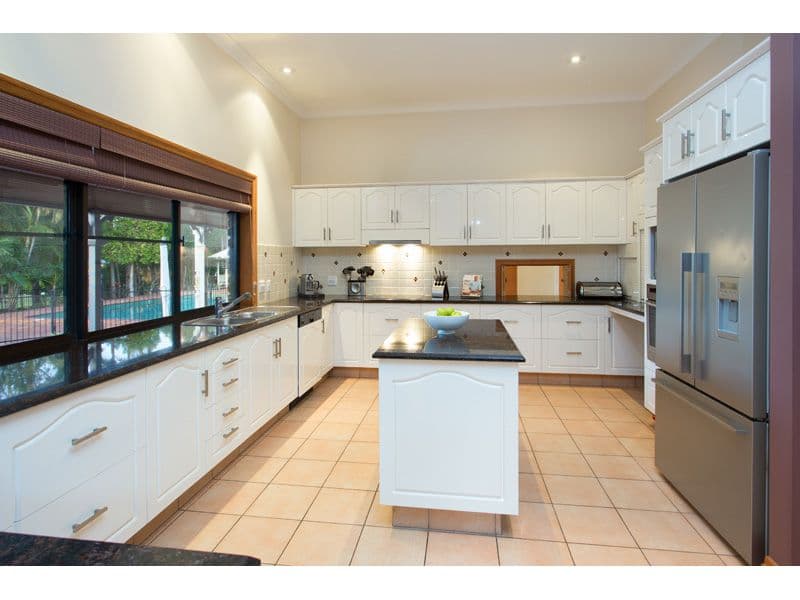 20 Neville Road, BRIDGEMAN DOWNS QLD 4035, Bridgeman Downs - Thumbnail 7