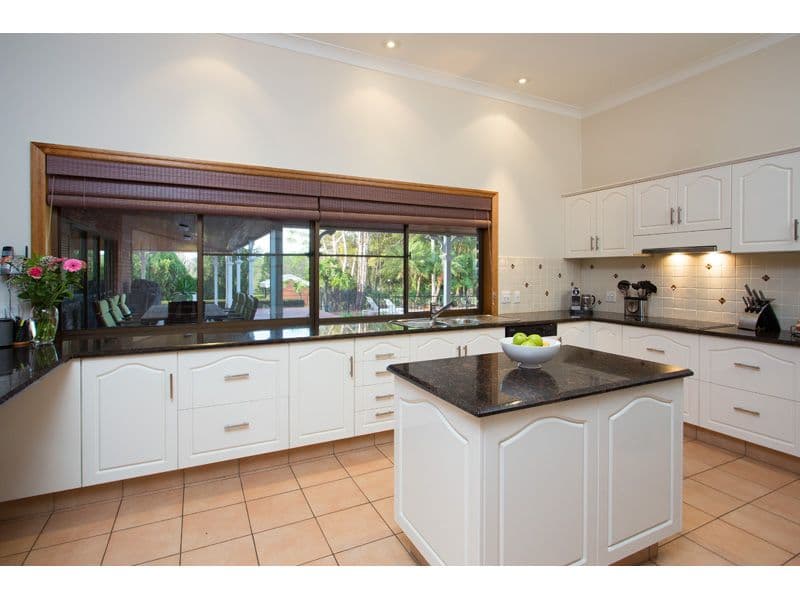 20 Neville Road, BRIDGEMAN DOWNS QLD 4035, Bridgeman Downs - Thumbnail 8