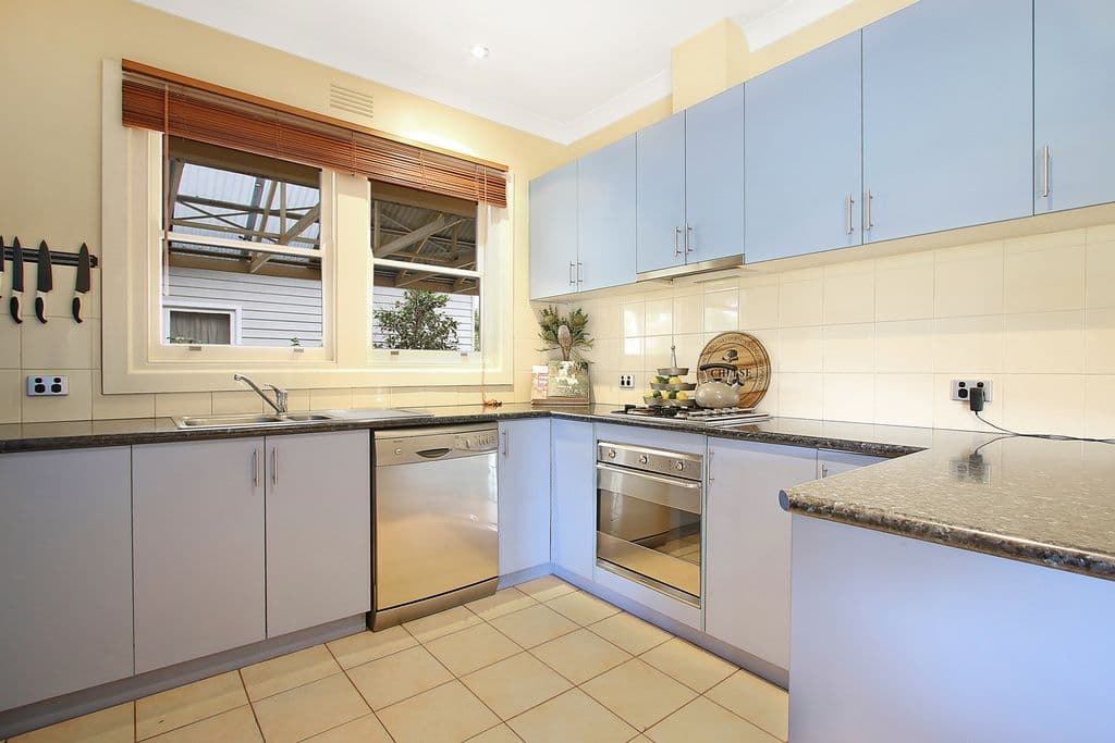 14 McGill Street, Benalla VIC 3672, Benalla - Thumbnail 3