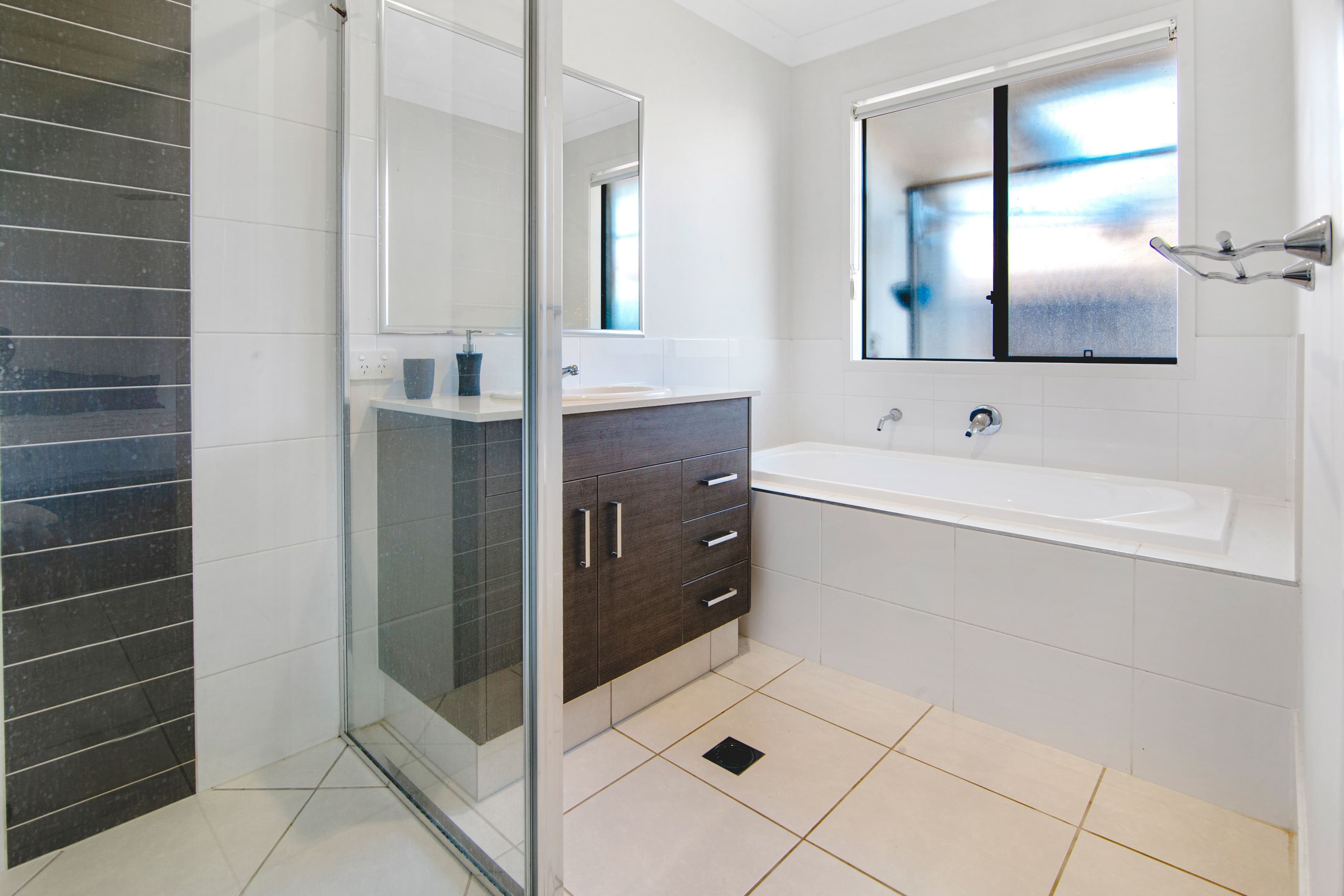 6 Canopy View Court, FLAGSTONE QLD 4280, Flagstone - Thumbnail 5
