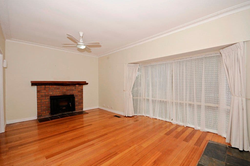 38 MANDOWIE Crescent, CROYDON VIC 3136, Croydon - Thumbnail 4