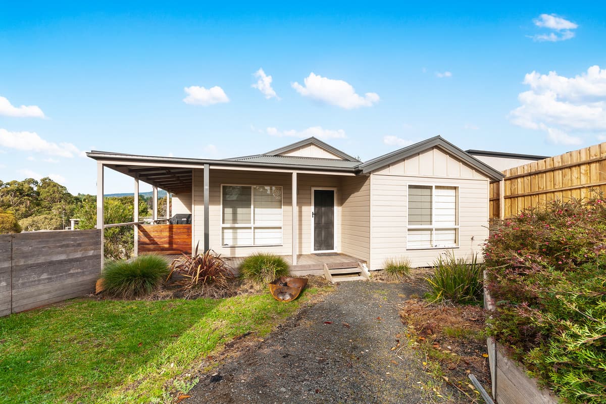 6 Omaru Court, CHURCHILL VIC 3842, Churchill - Image 1