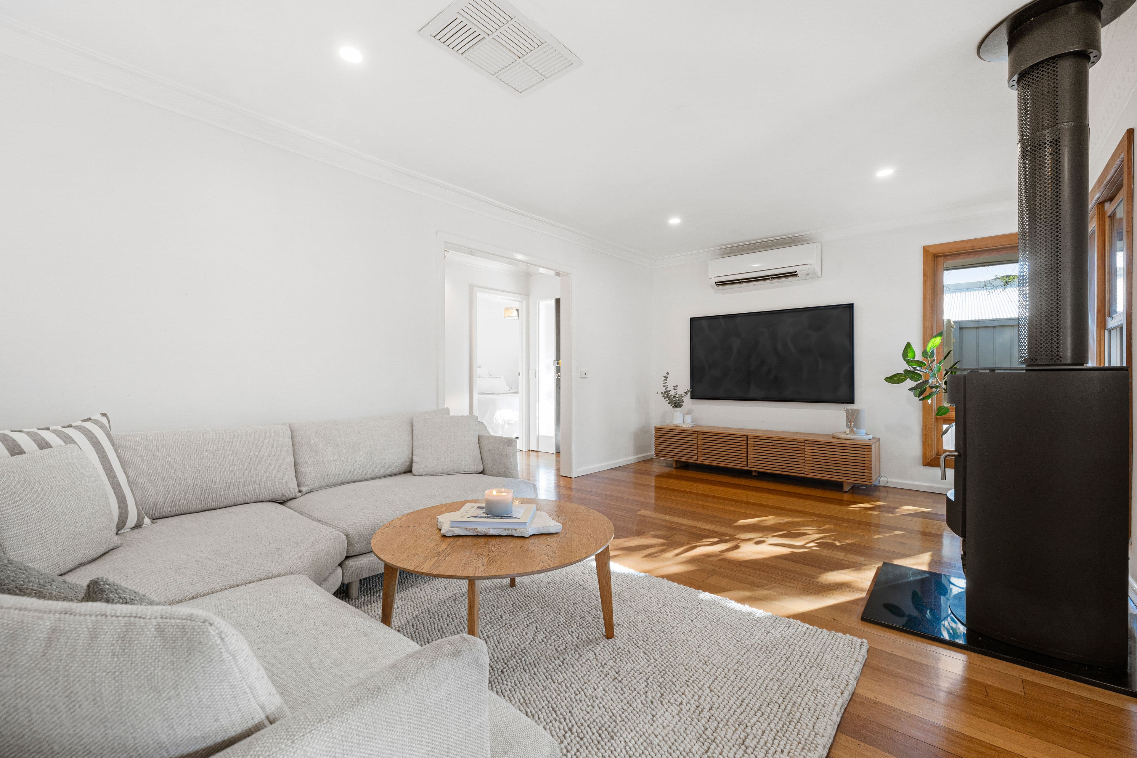 24 Sycamore Avenue, Mentone VIC 3194, Mentone - Thumbnail 3