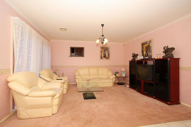 5 Pollock Court, DELAHEY VIC 3037, Delahey - Thumbnail 2