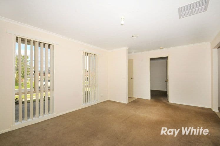 10 Kismet Close, CRANBOURNE WEST VIC 3977, Cranbourne West - Thumbnail 4