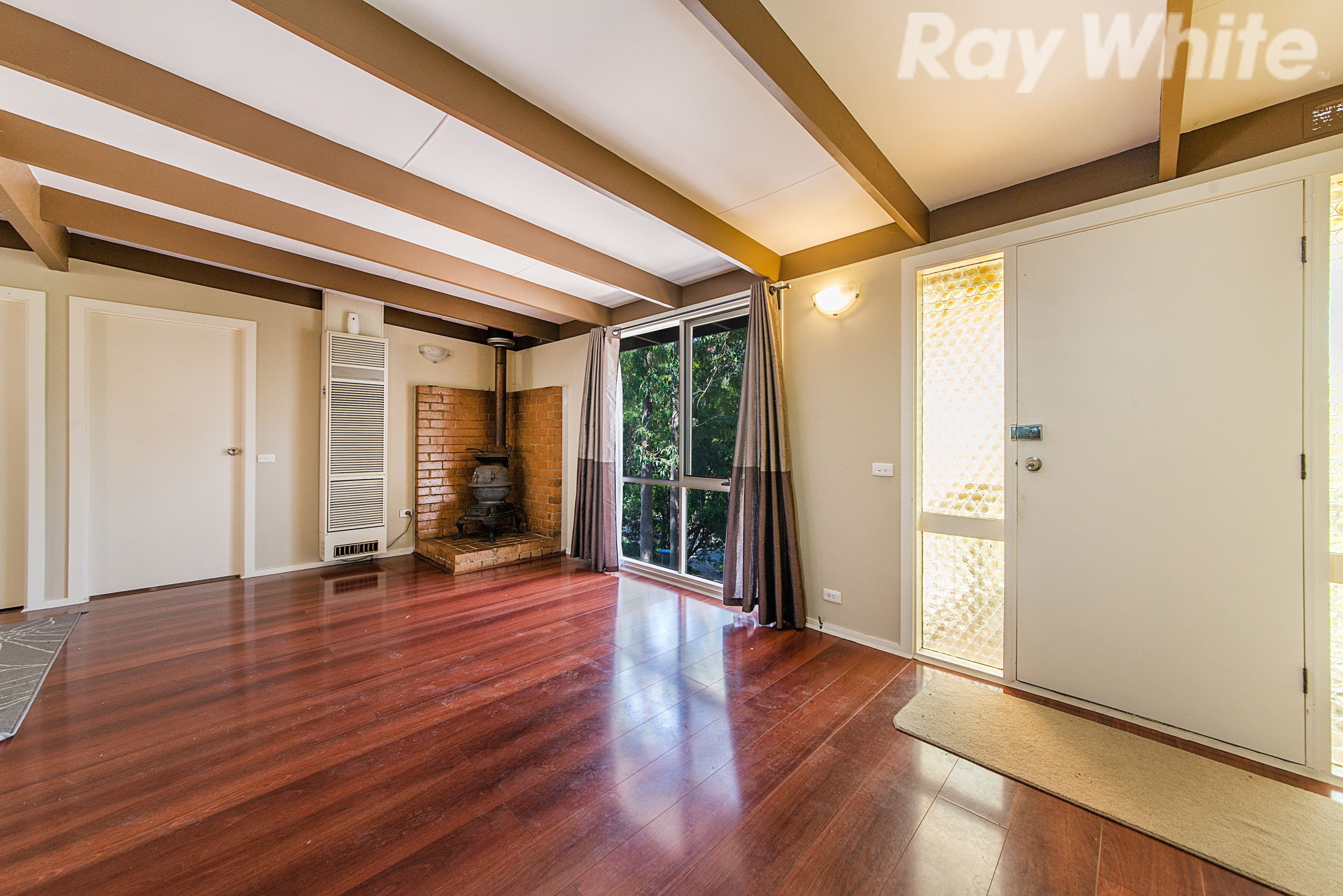 21 Beauview Parade, Ivanhoe East, Ivanhoe East - Thumbnail 4