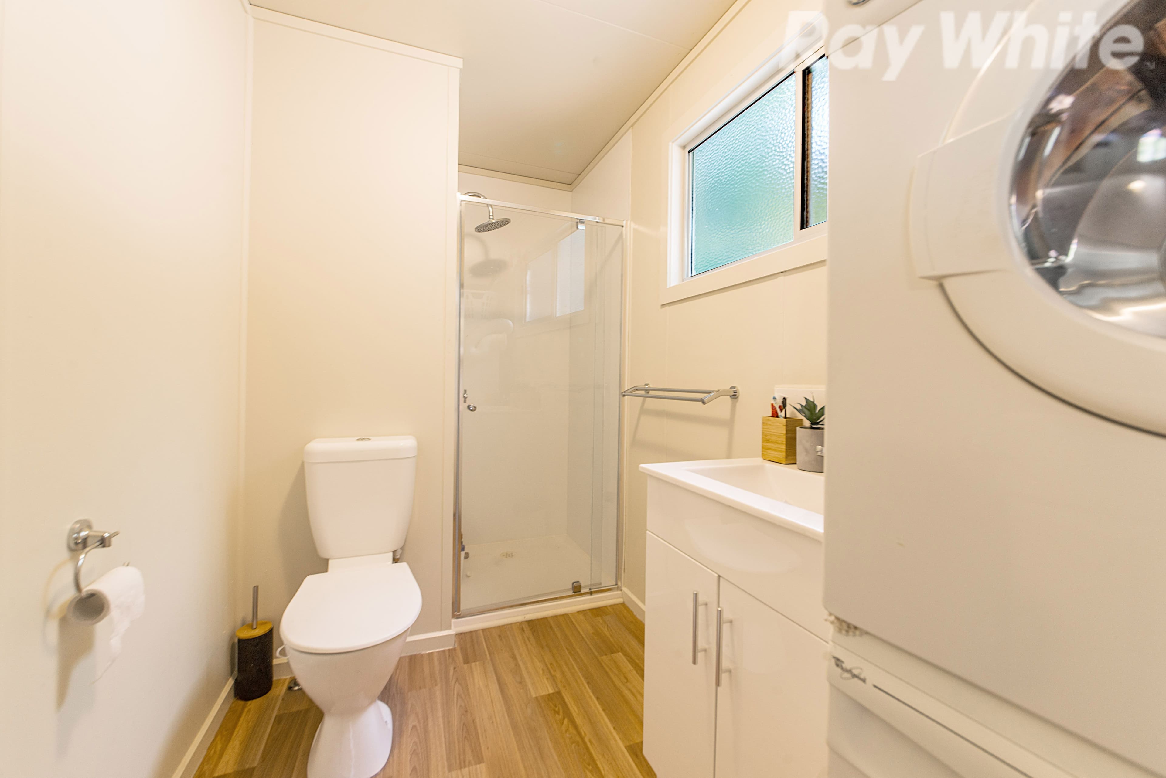 21 Beauview Parade, Ivanhoe East, Ivanhoe East - Thumbnail 6