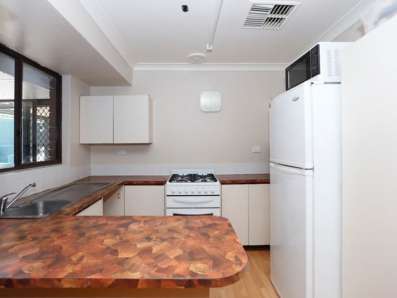 92 Maguire Avenue, BEECHBORO WA 6063, Beechboro - Thumbnail 4