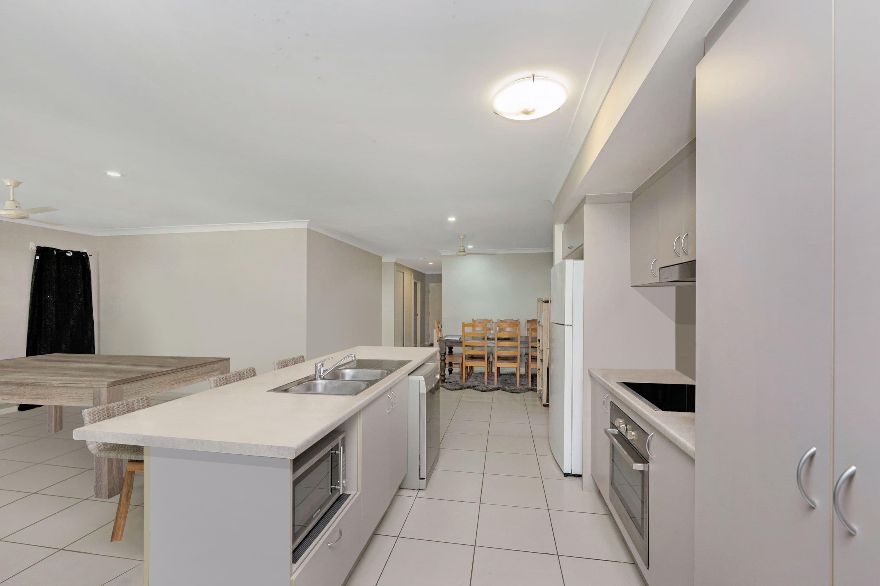 18 Kirrama Court, Bushland Beach QLD 4818, Bushland Beach - Thumbnail 4
