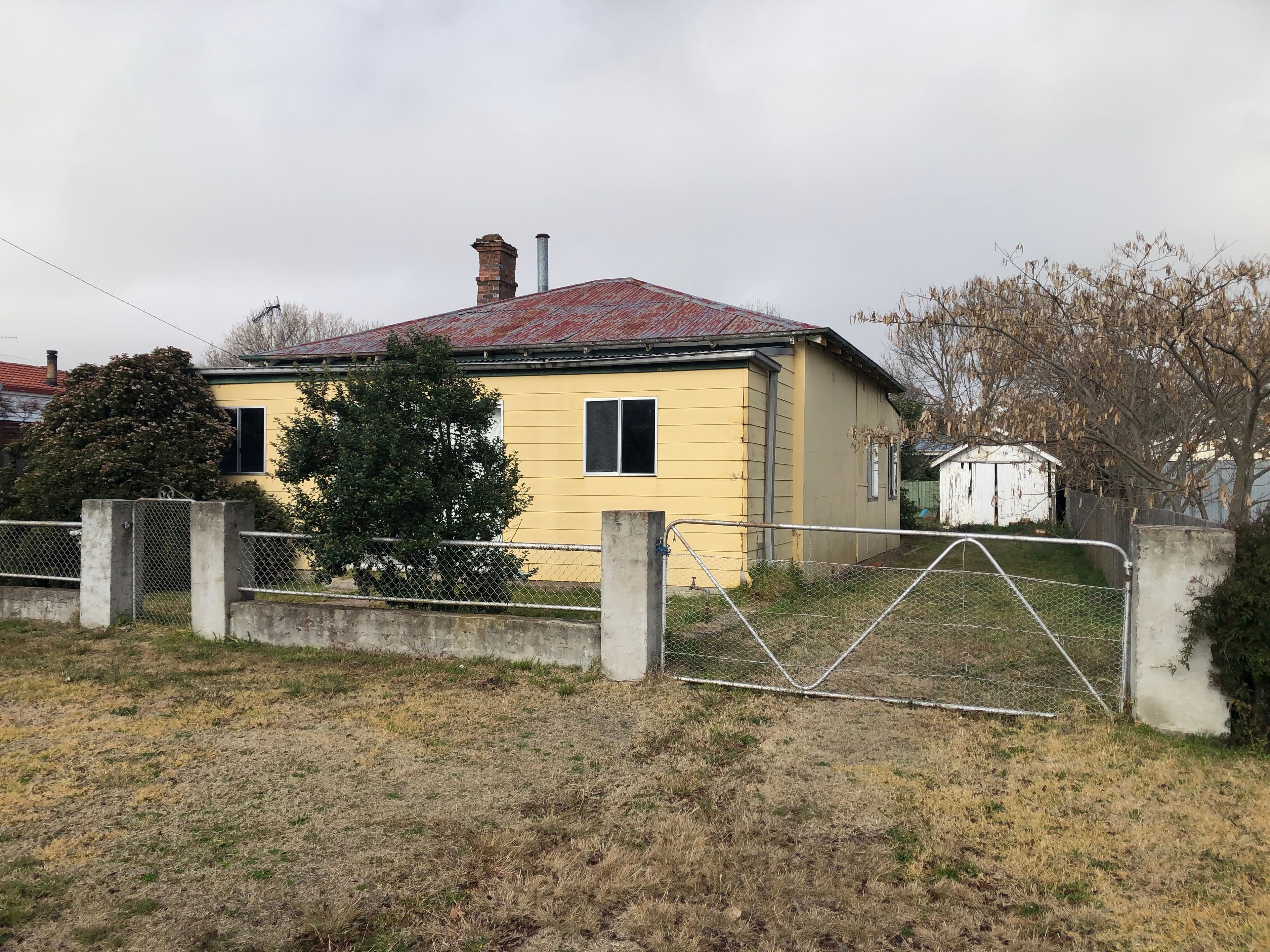 27 Walter, Glen Innes NSW 2370, Glen Innes - Image 1