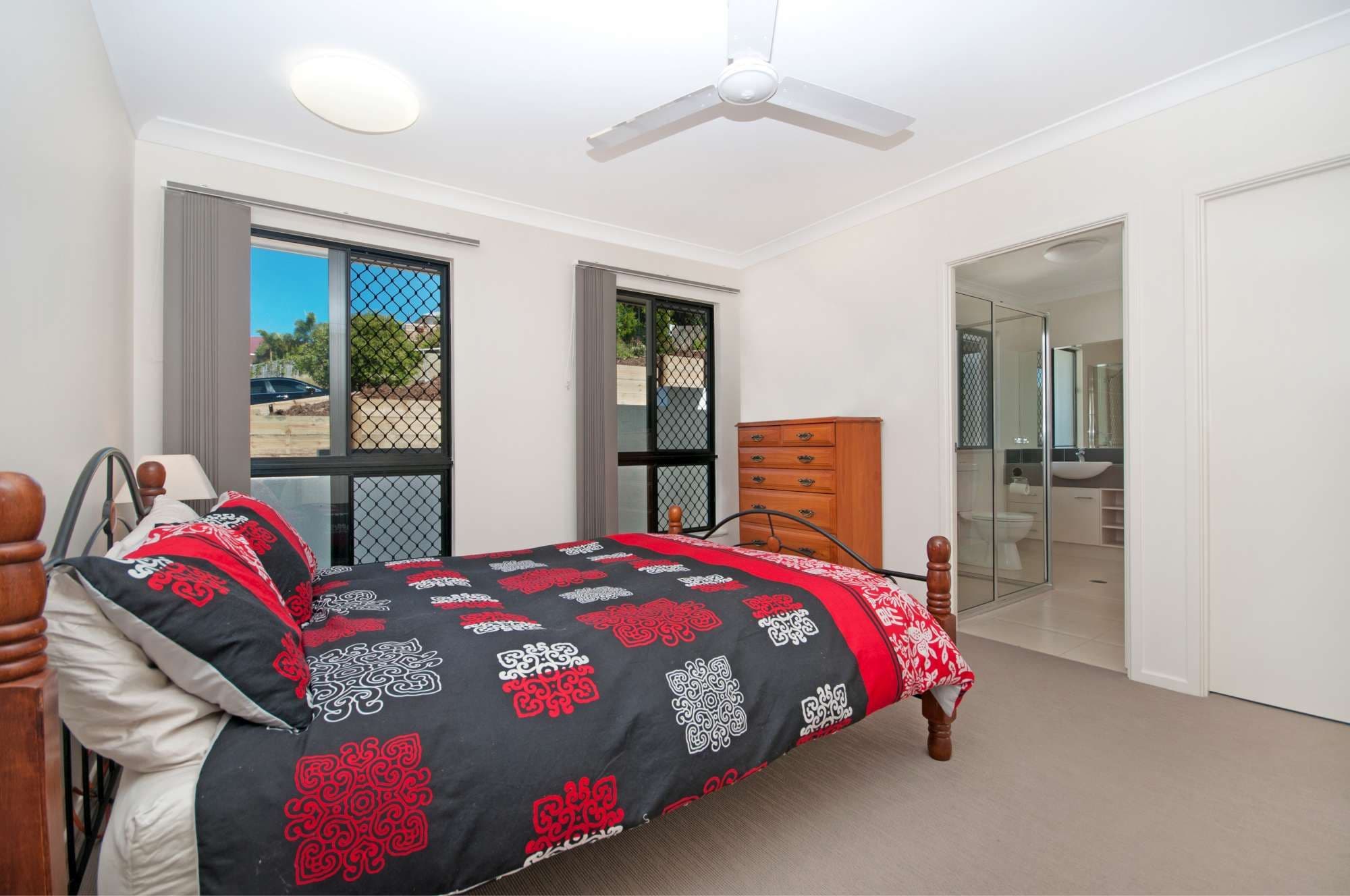 18 Palomar Court, MOUNT LOUISA QLD 4814, Mount Louisa - Thumbnail 5