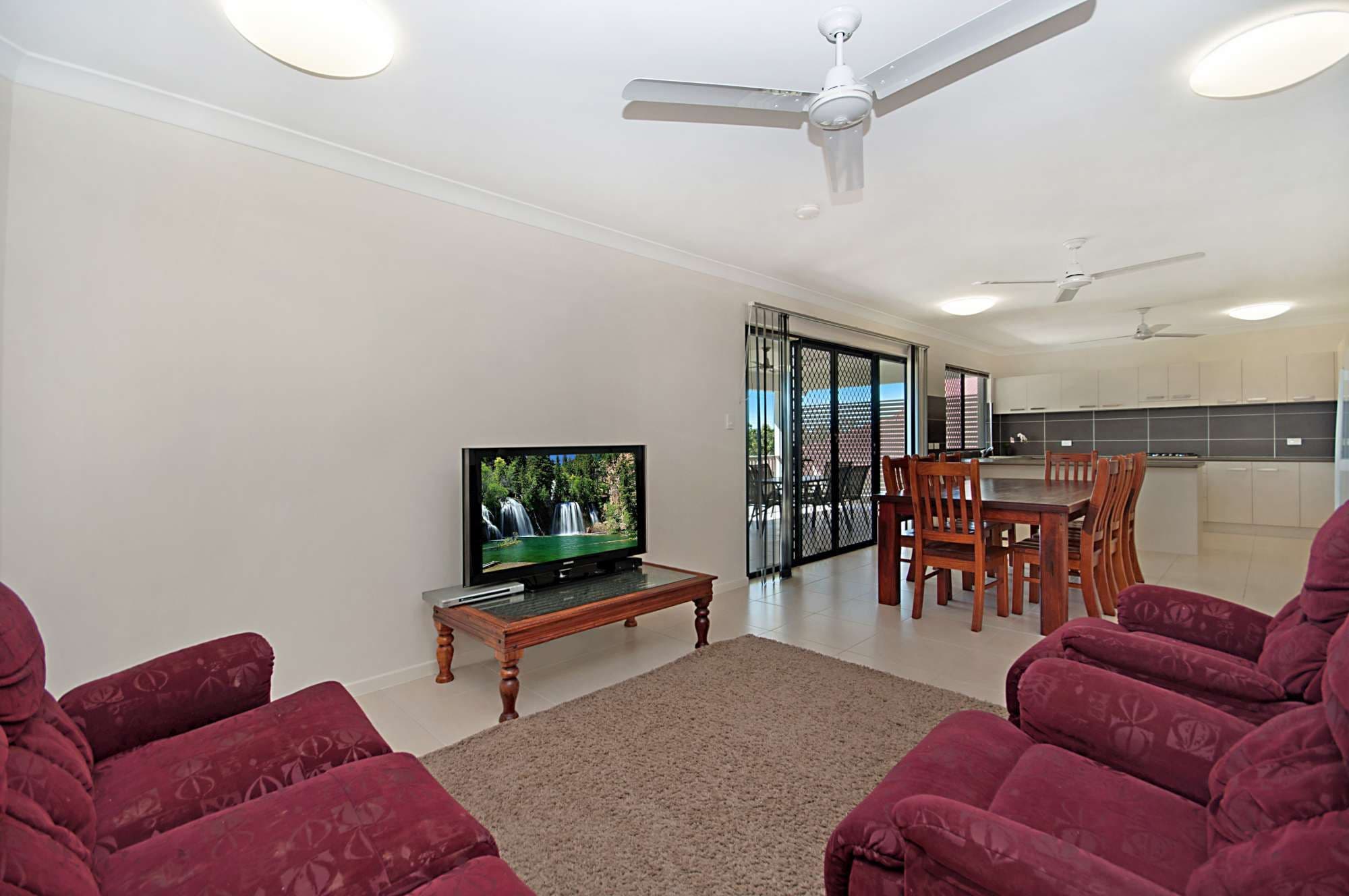 18 Palomar Court, MOUNT LOUISA QLD 4814, Mount Louisa - Thumbnail 7