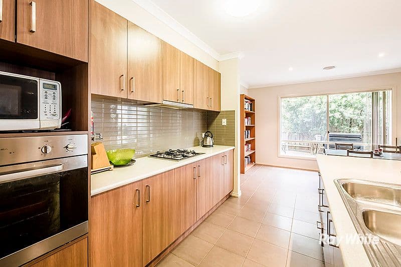 4 Ned Street, Cranbourne East VIC 3977, Cranbourne East - Thumbnail 5
