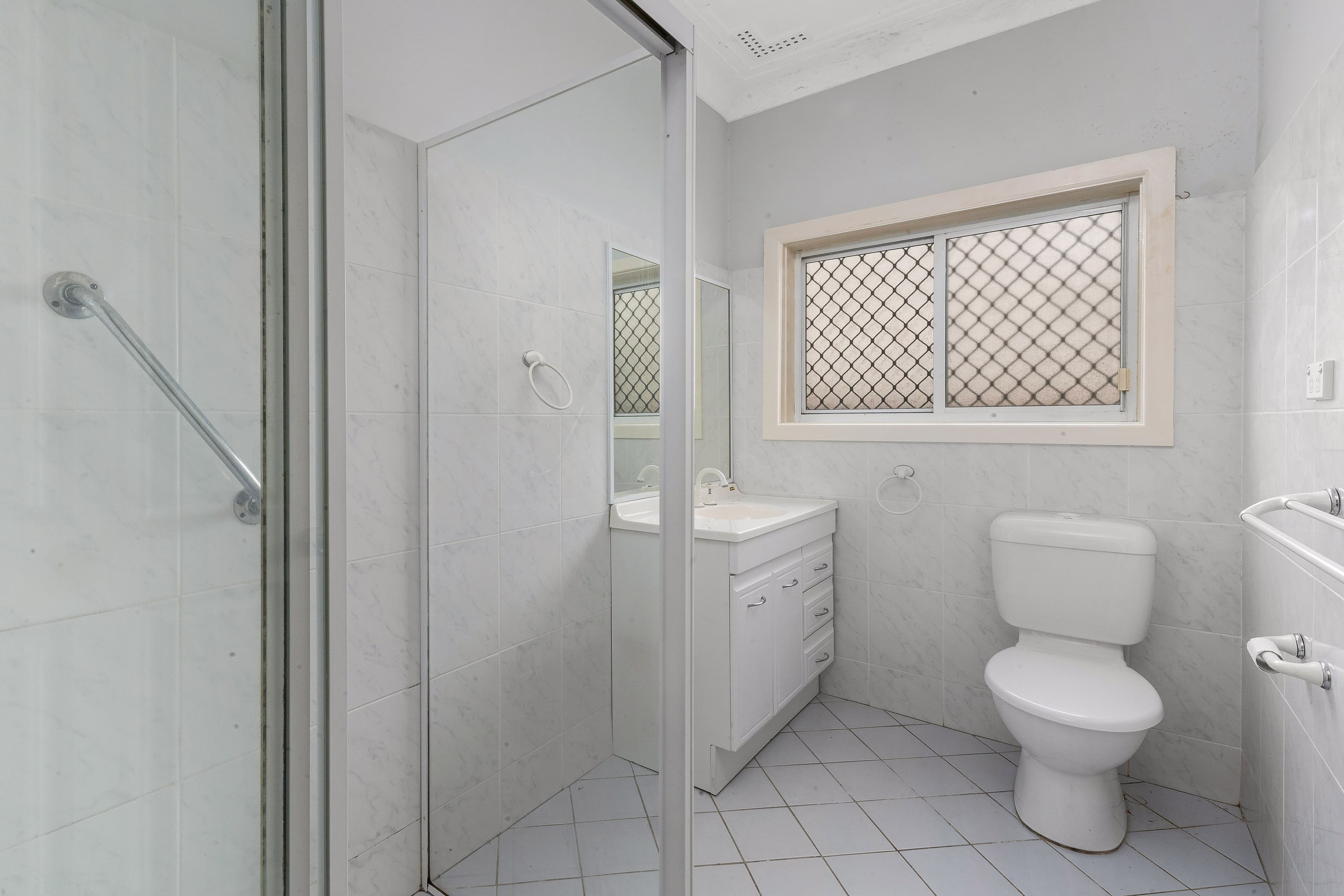 27 Milford Avenue, Panania NSW 2213, Panania - Thumbnail 8