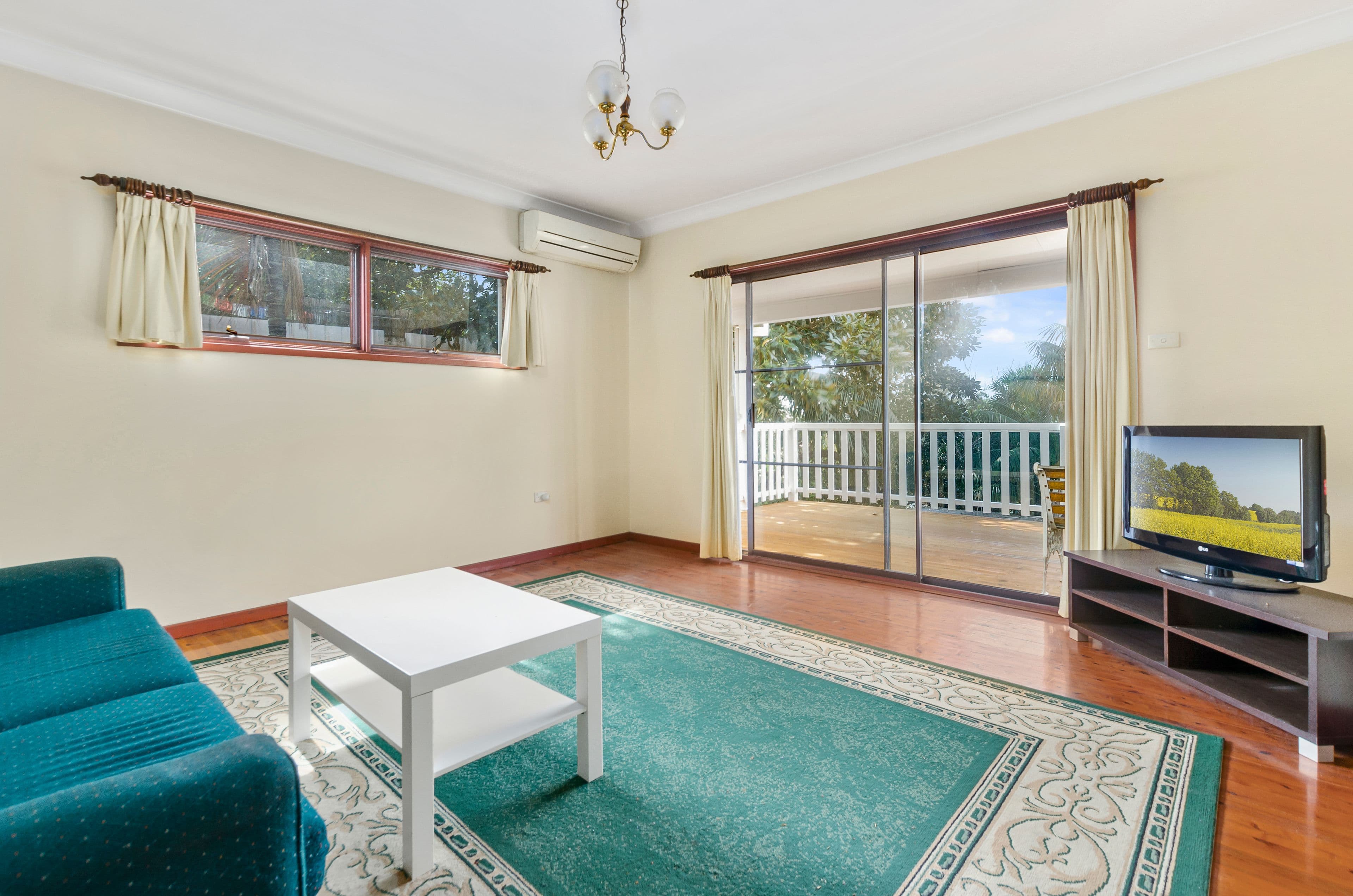 5 Treetop Glen, Thirroul - Thumbnail 2