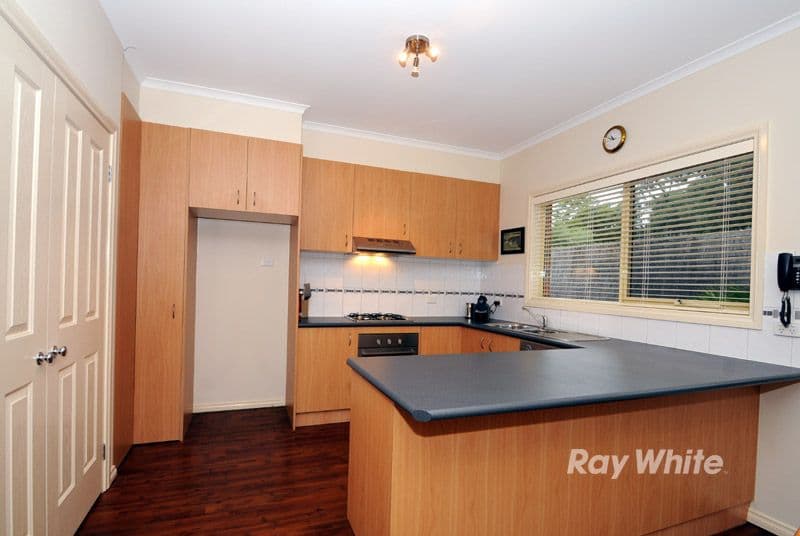 10 Wyndham Place, ROWVILLE VIC 3178, Rowville - Thumbnail 2