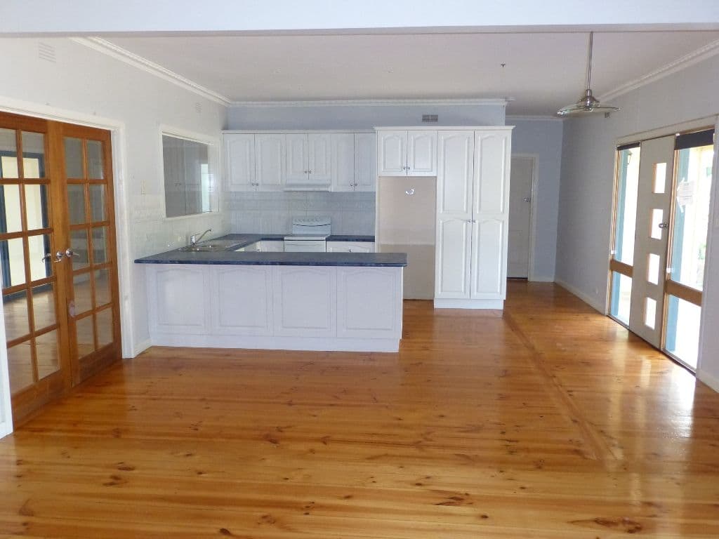 44 Goulburn Road, ECHUCA VIC 3564, Echuca - Thumbnail 3