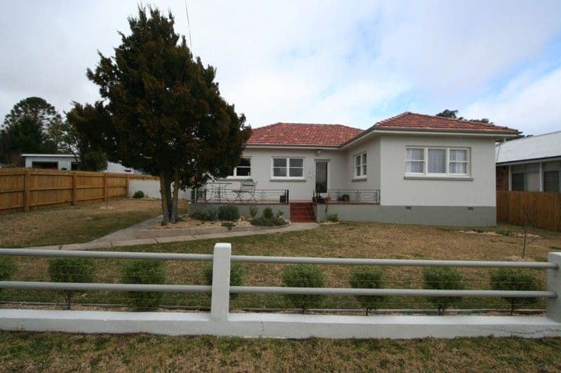 111 Douglas Street, TENTERFIELD NSW 2372, Tenterfield - Image 1