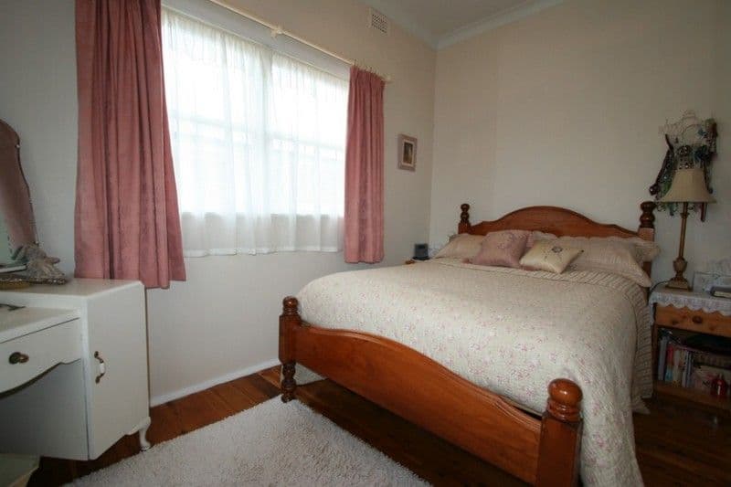111 Douglas Street, TENTERFIELD NSW 2372, Tenterfield - Thumbnail 6