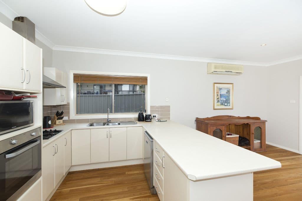 41 Sandra Street, Fennell Bay NSW 2283, Fennell Bay - Thumbnail 2