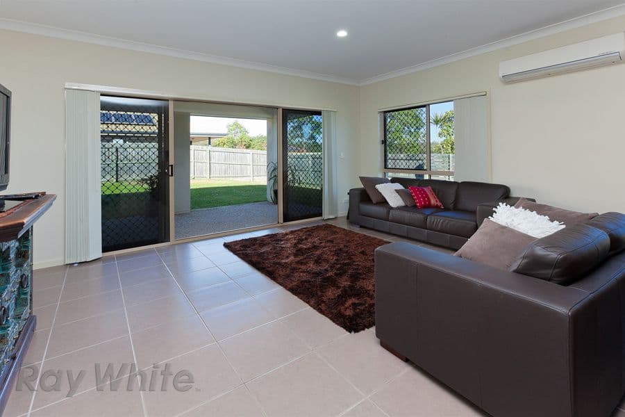 254 Lakeside Avenue, SPRINGFIELD LAKES QLD 4300, Springfield Lakes - Thumbnail 2