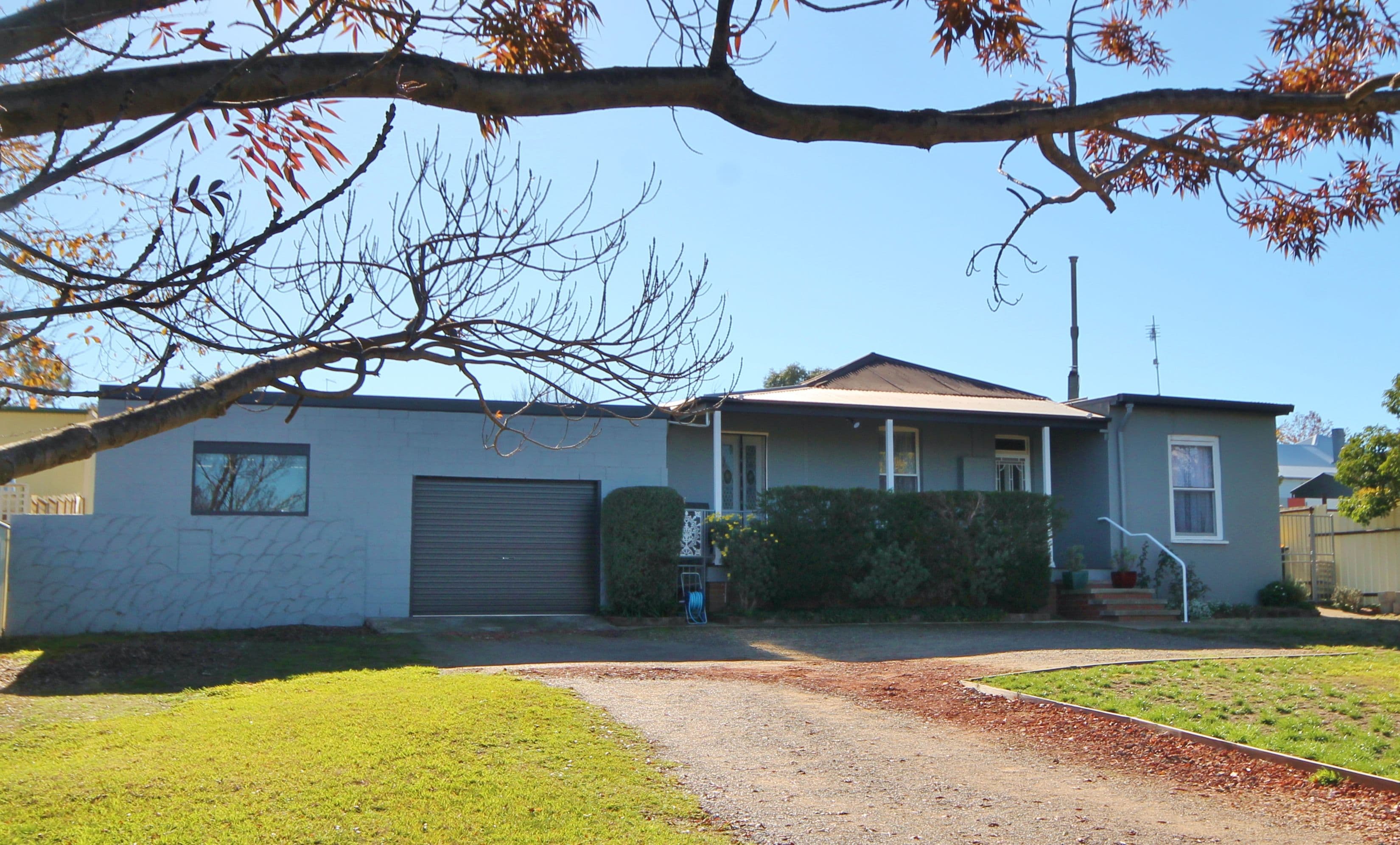 91 Edwards Street, Young - Thumbnail 2