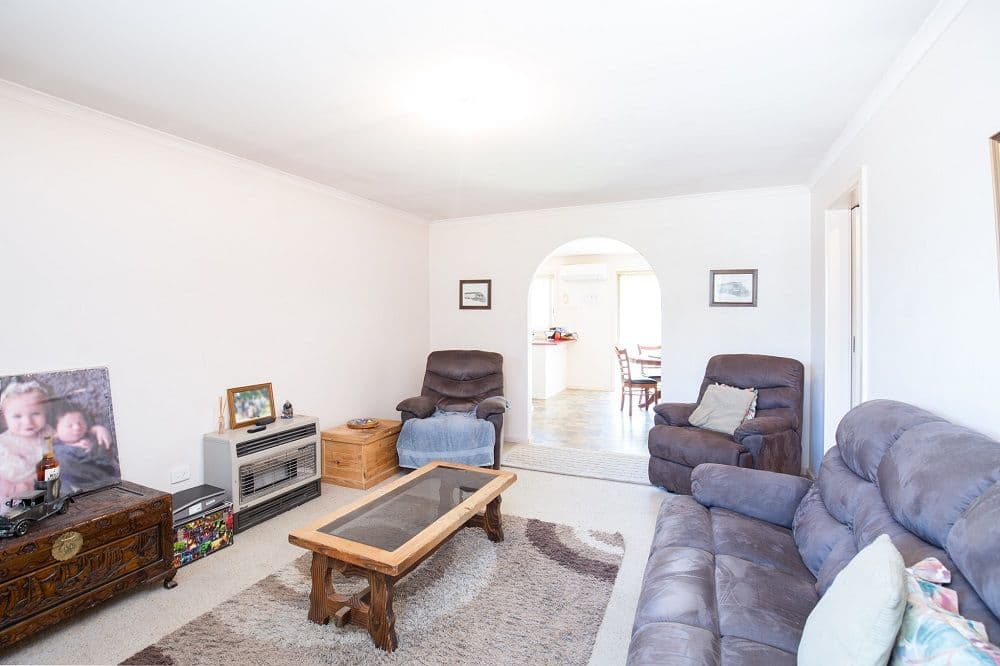 18 Underwood Avenue, Mount Gambier SA 5290, Mount Gambier - Thumbnail 3