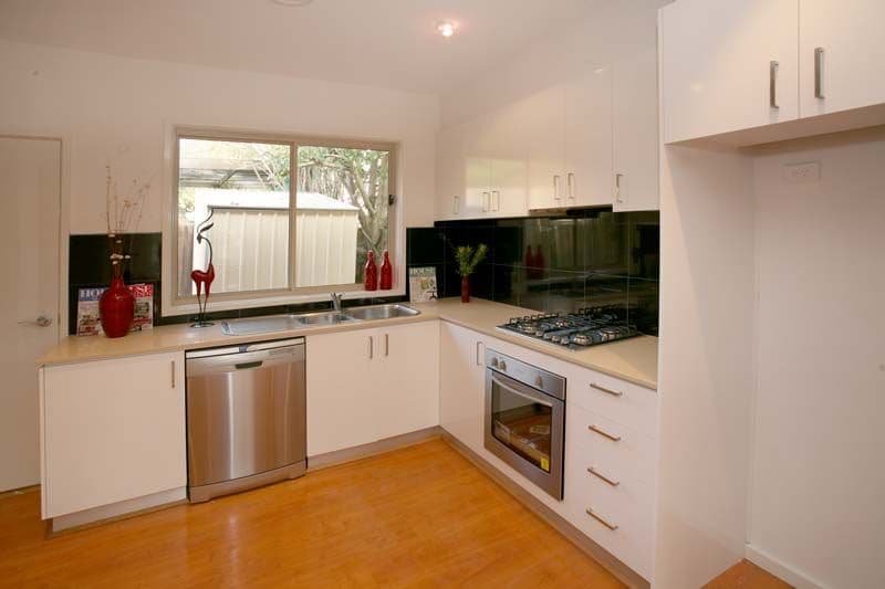 105 Stephensons Road, MOUNT WAVERLEY VIC 3149, Mount Waverley - Thumbnail 2