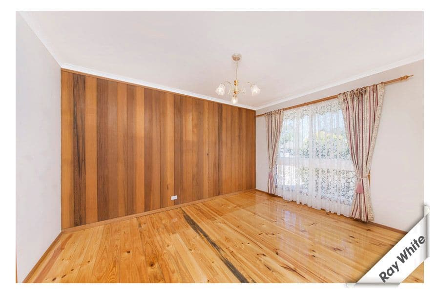 18 Enid Lorimer Circuit, CHISHOLM ACT 2905, Chisholm - Thumbnail 4