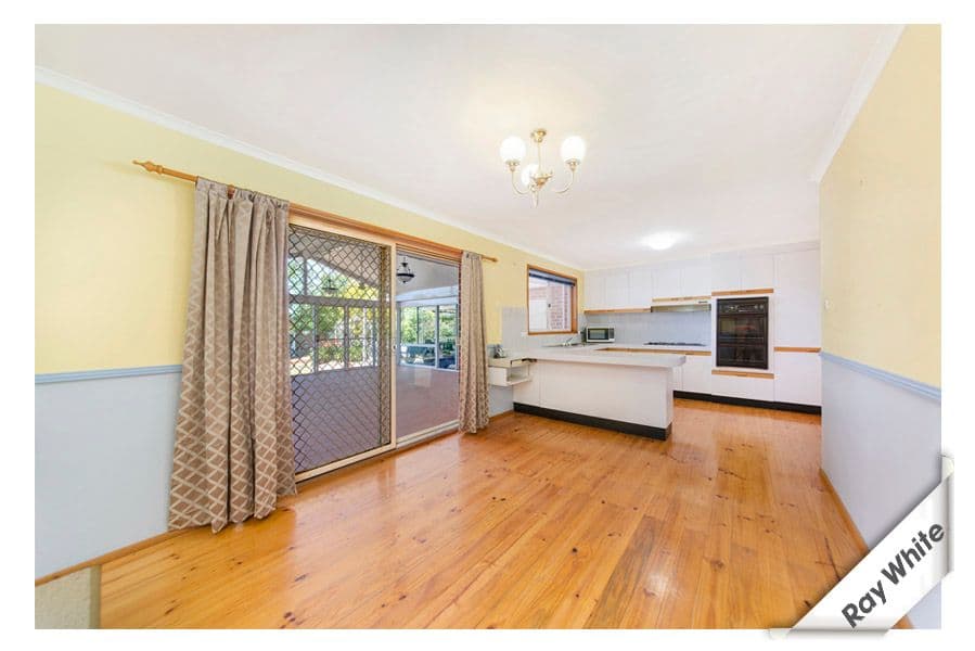 18 Enid Lorimer Circuit, CHISHOLM ACT 2905, Chisholm - Thumbnail 6