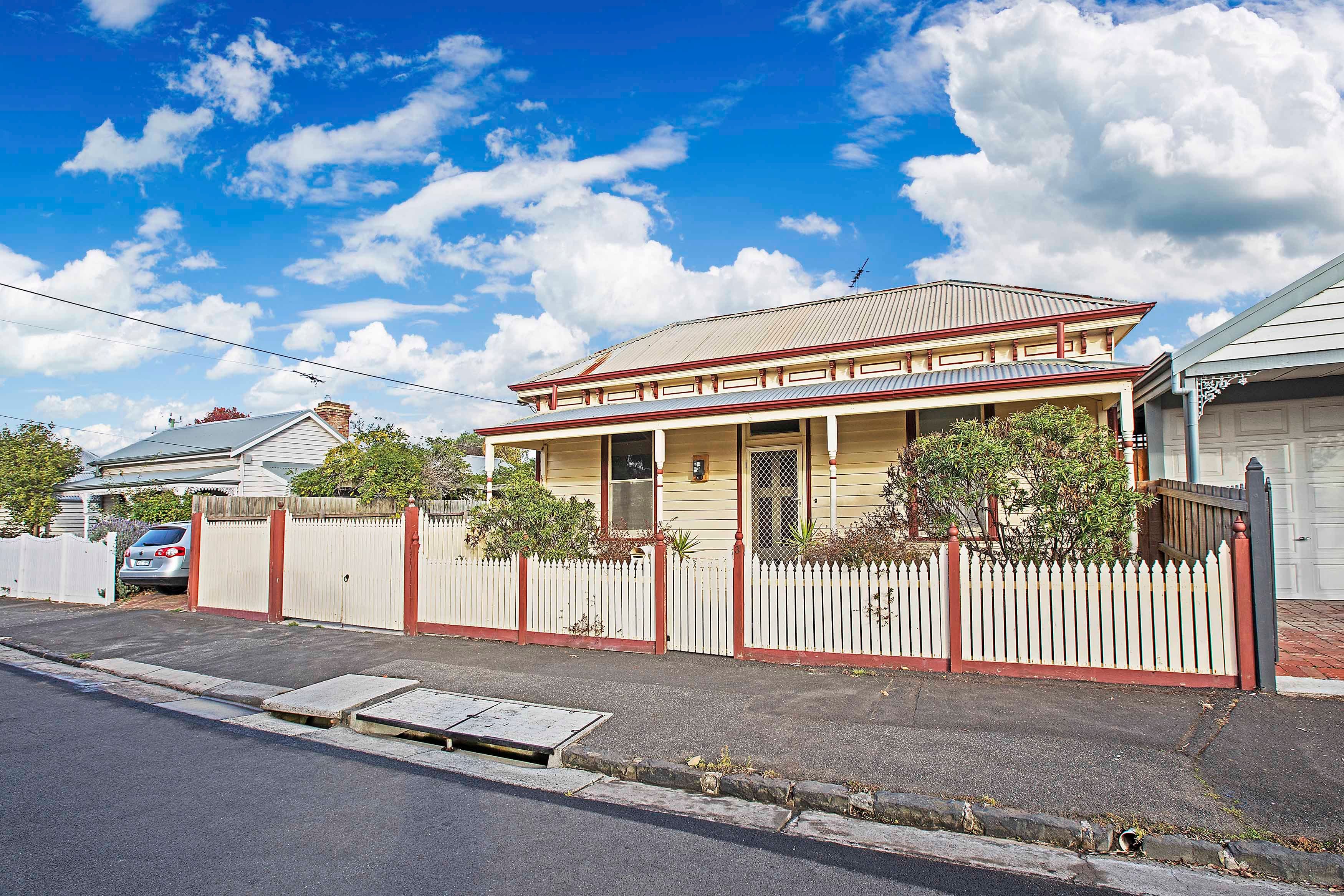 3 Glen Court, Glen Waverley, Glen Waverley - Thumbnail 3